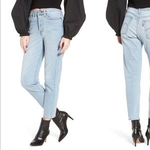 Levi’s Wedgie Icon Fit Crop Jeans sz 29